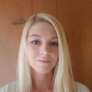 Meet your Posher, Tia